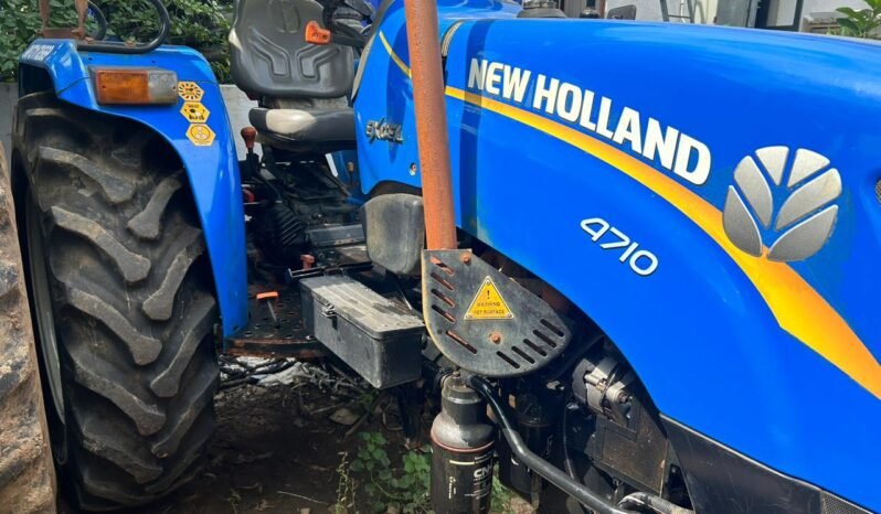 
								NEW HOLLAND 4710 full									