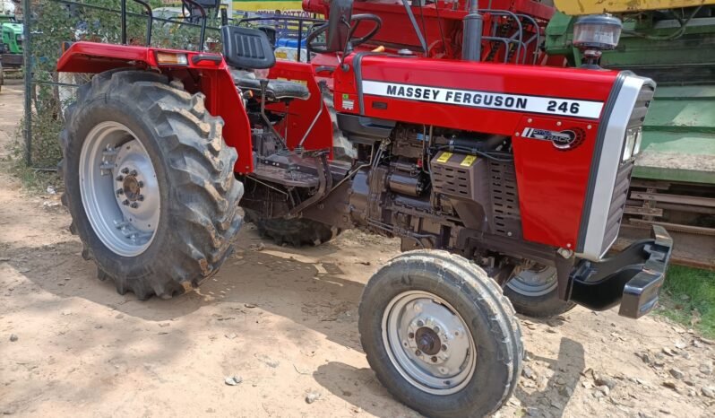 
								MASSEY FERGUSON 246 full									