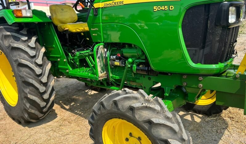 
								JOHN DEERE 5045 full									