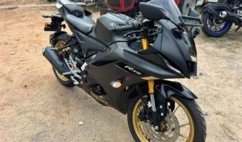 
									YAMAHA R15 V4 full								