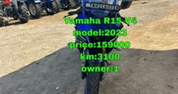 YAMAHA R15 V4