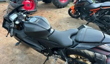 
									YAMAHA R15 V4 full								